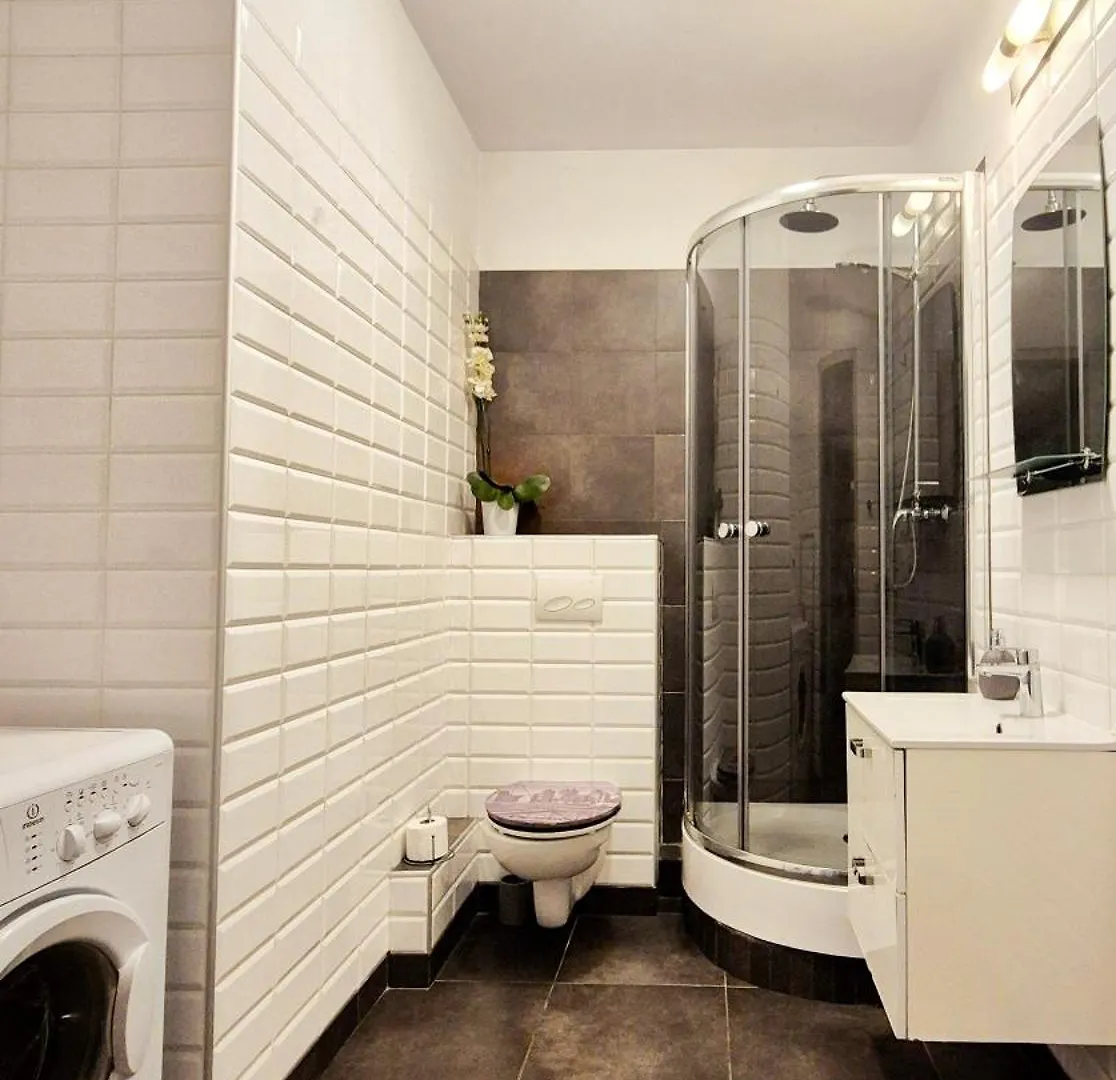 Apartament Dabrowskiego Wrocław Lägenhet